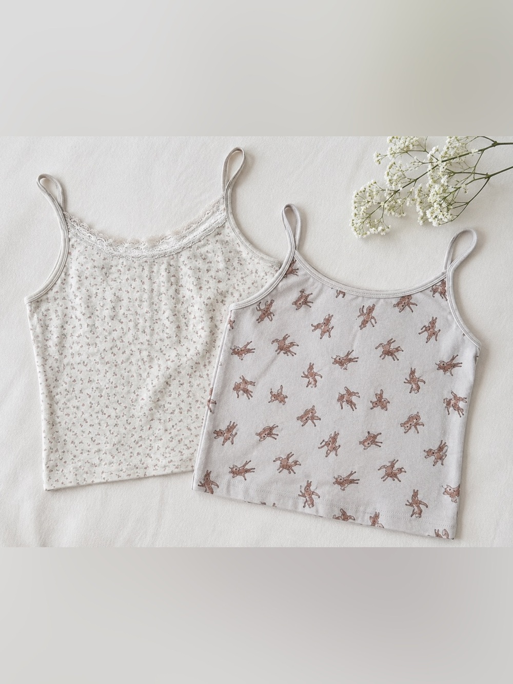Brandy Melville 2x Tank Top Bundle